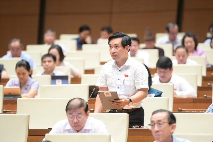 Đại biểu Nguyễn Văn Cảnh tiếp tục đề xuất quy tắc “dây kéo áo” để giảm ùn tắc giao thông tại các thành phố lớn