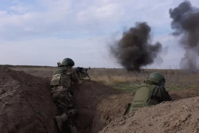 Chiến trường Ukraine rực lửa, quân Nga tràn lên mọi mặt trận