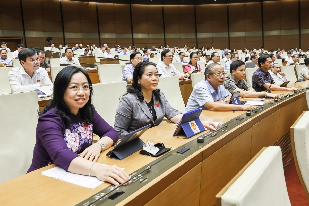 Không đổi giấy tờ, không thu phí – Quyền lợi người dân được đặt lên hàng đầu