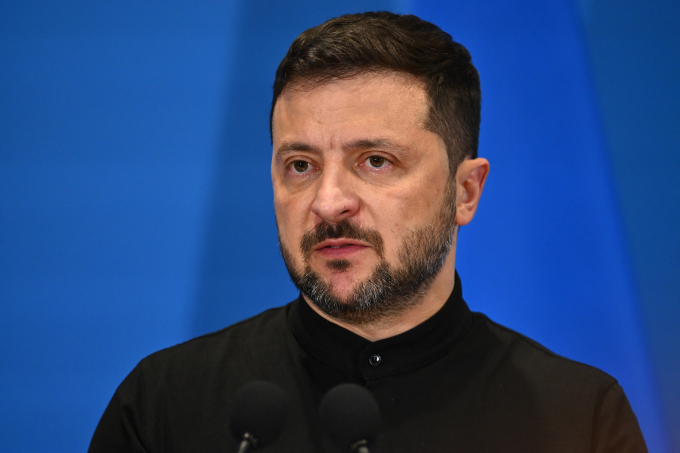 Tổng thống Zelensky ký ban hành luật cho phép nam giới trên 60 tuổi nhập ngũ