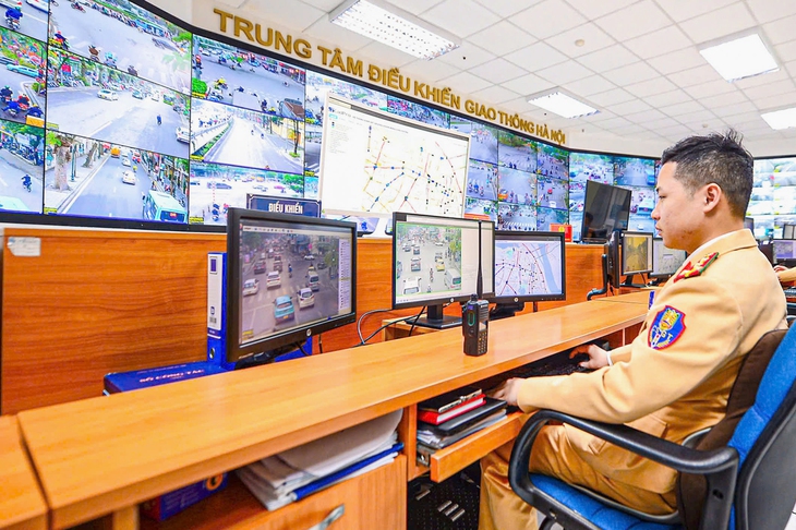 Hà Nội sẽ không còn thấy cảnh sát giao thông ngoài đường nữa