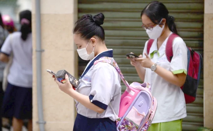 TP.HCM: Hướng tới trường học không điện thoại và “trường học hạnh phúc”