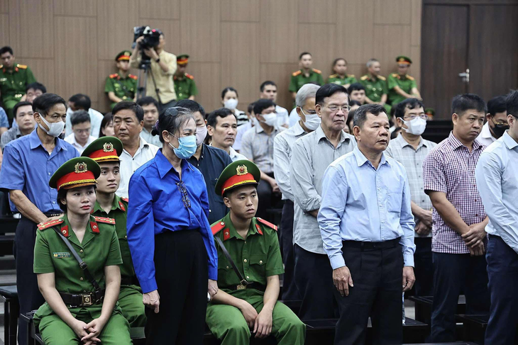 Nhận 25 tỉ và 1 triệu USD, cựu Bí thư Vĩnh Phúc và nhiều lãnh đạo tỉnh lĩnh án