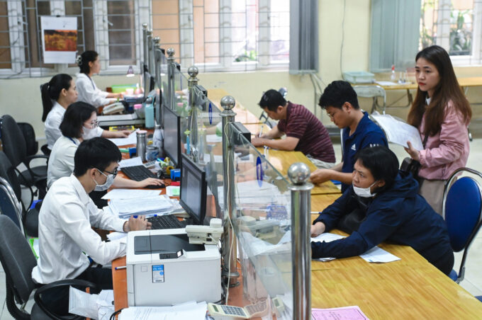 Bổ nhiệm viên chức 5 năm: Lọc người yếu, mở đường cho người tài