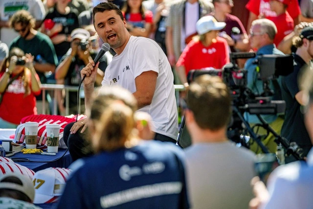 Từ vụ ám sát Charlie Kirk đến nguy cơ suy yếu ảnh hưởng toàn cầu của Mỹ