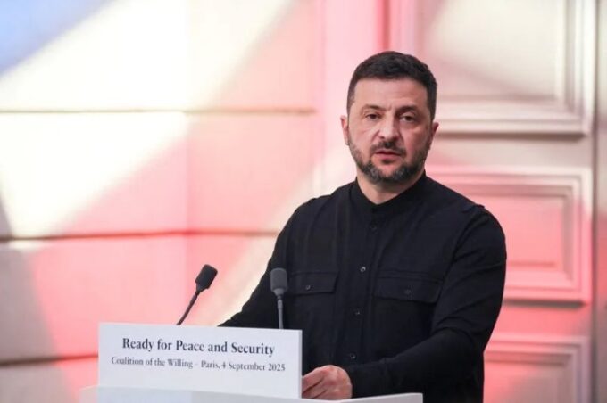 Ông Zelensky hé lộ thời điểm rời ghế Tổng thống Ukraine