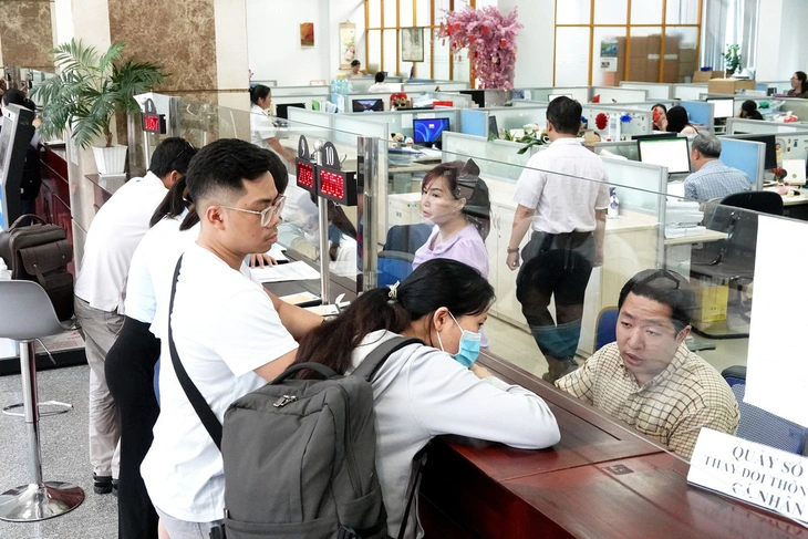 Bộ Công an đề xuất miễn thuế TNCN cho người hưởng lương ngân sách