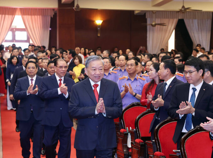 Tổng Bí thư: Không có ‘vùng tối’ mà công tác kiểm tra, giám sát không vươn tới được